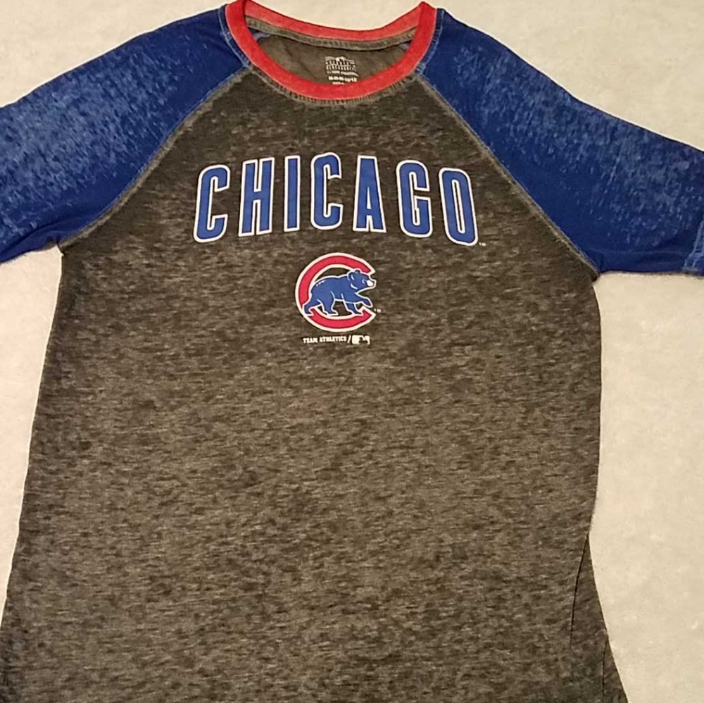 Girls medium 10/12 Chicago Cubs tshirt